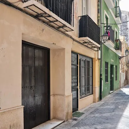 Urbanchic Oasis Centre Apartment Malaga