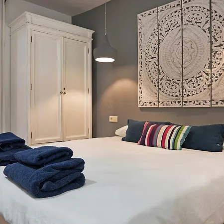 Urbanchic Oasis Centre Apartment Malaga